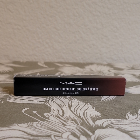 MAC Cosmetics Love Me Liquid Lipcolour In Coffee & Cigs - Picture 1 of 5